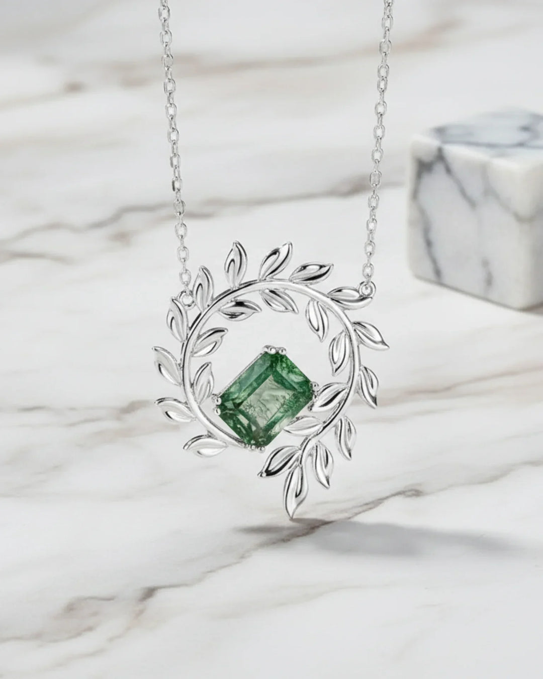 Moss Agate Wreath Pendant Necklace