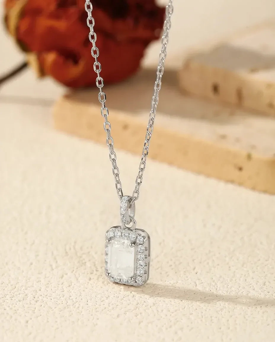 Emerald-Cut Moissanite Halo Necklace – 1ct D Color VVS1 Rectangle Pendant in 925 Sterling Silver