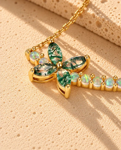 Moss Agate Flower Necklace in Gold Plated 925 Sterling Silver - close-up of the moss agate and its setting
