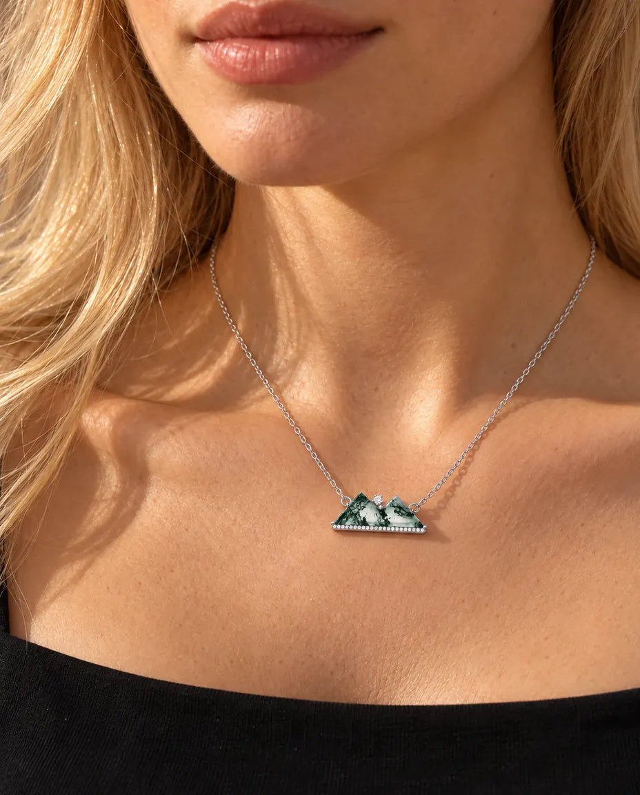 Mountain Moss Agate Necklace in 925 Sterling Silver - worn on a model, close-up at the collarbone