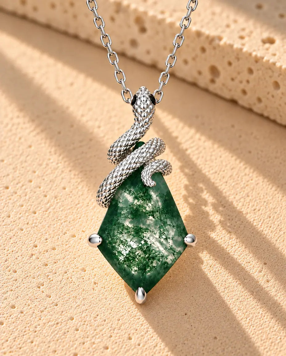 Snake Moss Agate Necklace in 925 Sterling Silver - close-up of the moss agate and its setting