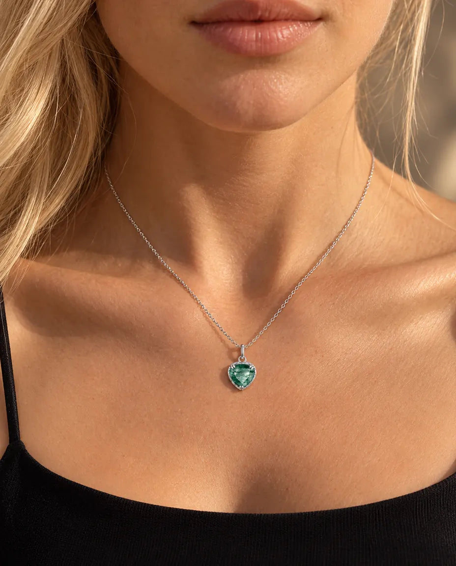 Heart Moss Agate Pendant Necklace in 925 Sterling Silver - worn on a model, close-up at the collarbone